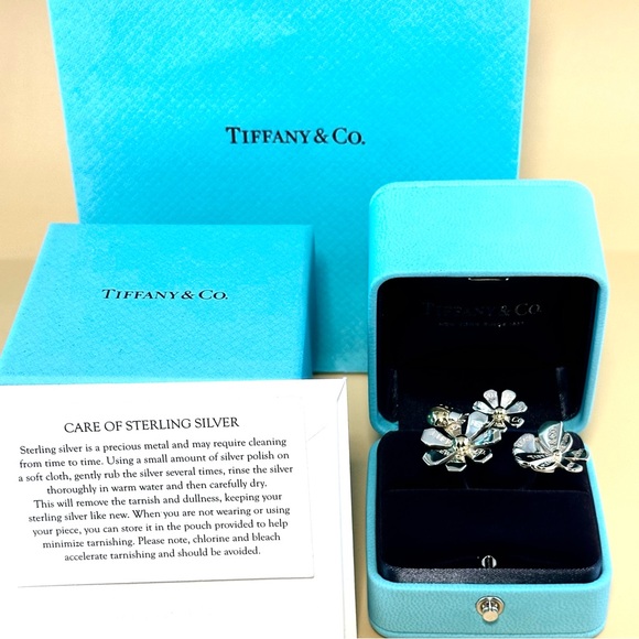 Tiffany & Co RTT Love Bugs Ladybug 3 Flower Cluster Ring. 18K & Silver. Size 6. - Picture 5 of 16